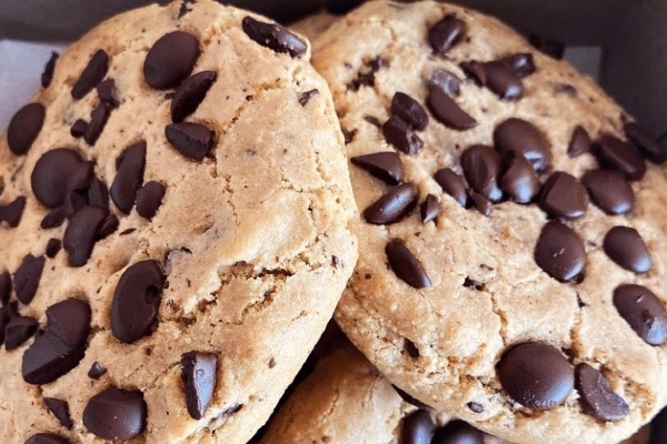 lexis kitchen chocolate chip cookies