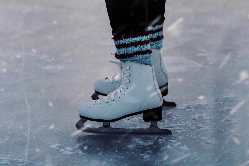 Ice rink deals shoes
