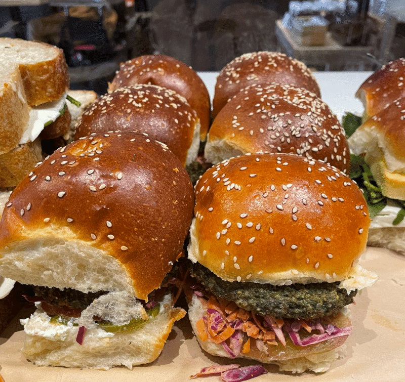 liv breads hamburger buns