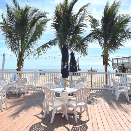 martells tiki bar