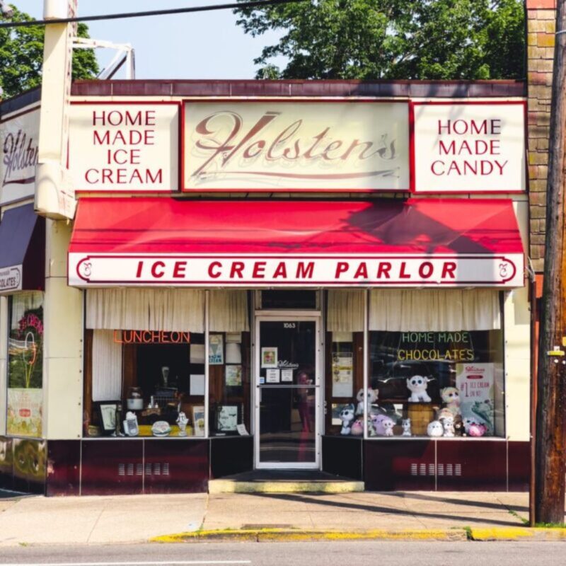 holstens ice cream chocolate restaurant bloomfield
