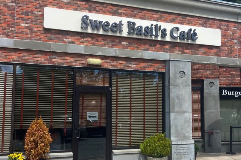 sweet basil cafe livingston