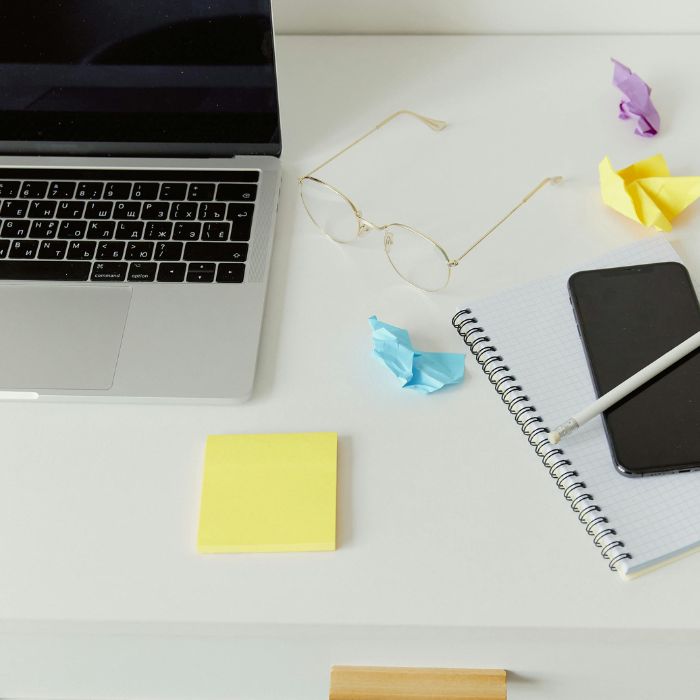 august jobs