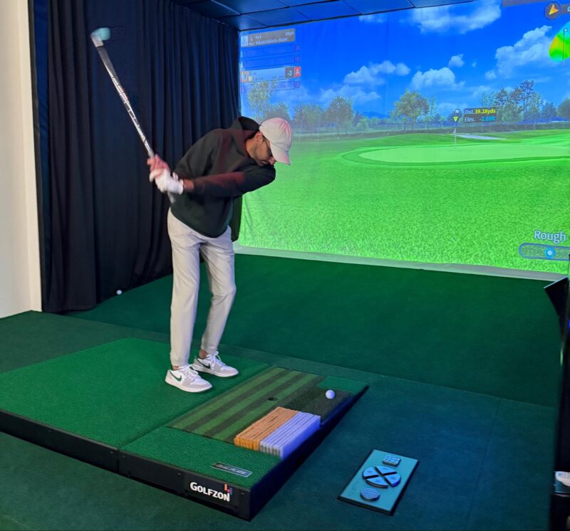 golf bay greens golf lounge