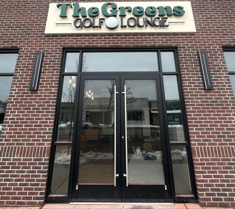 greens golf lounge exterior