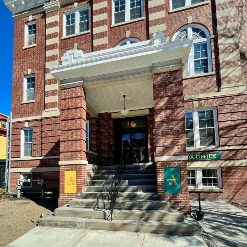 kinsely hotel kingston ny